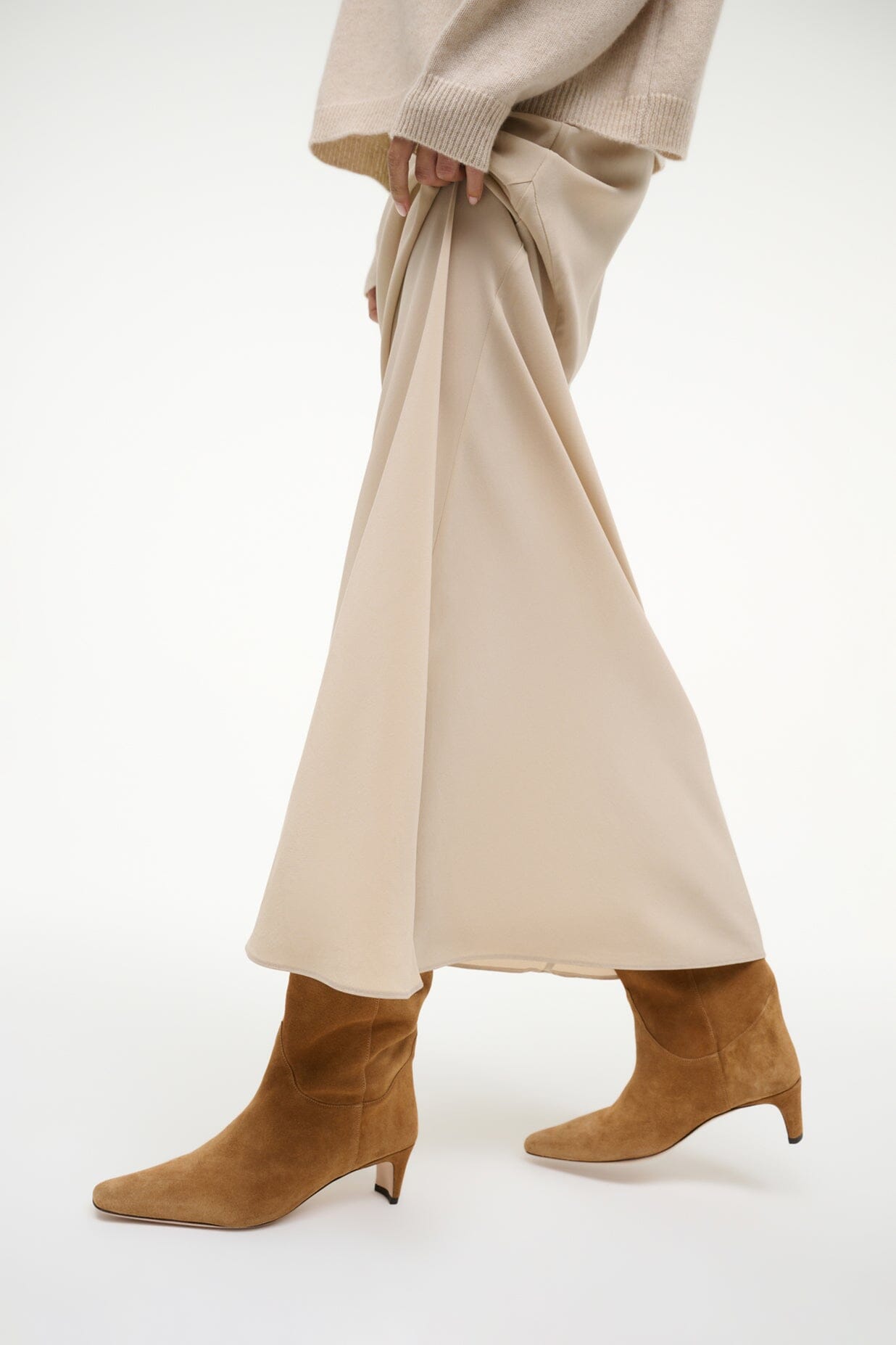 WESTERN WALLY BOOT TAN SUEDE - STAUD near me
