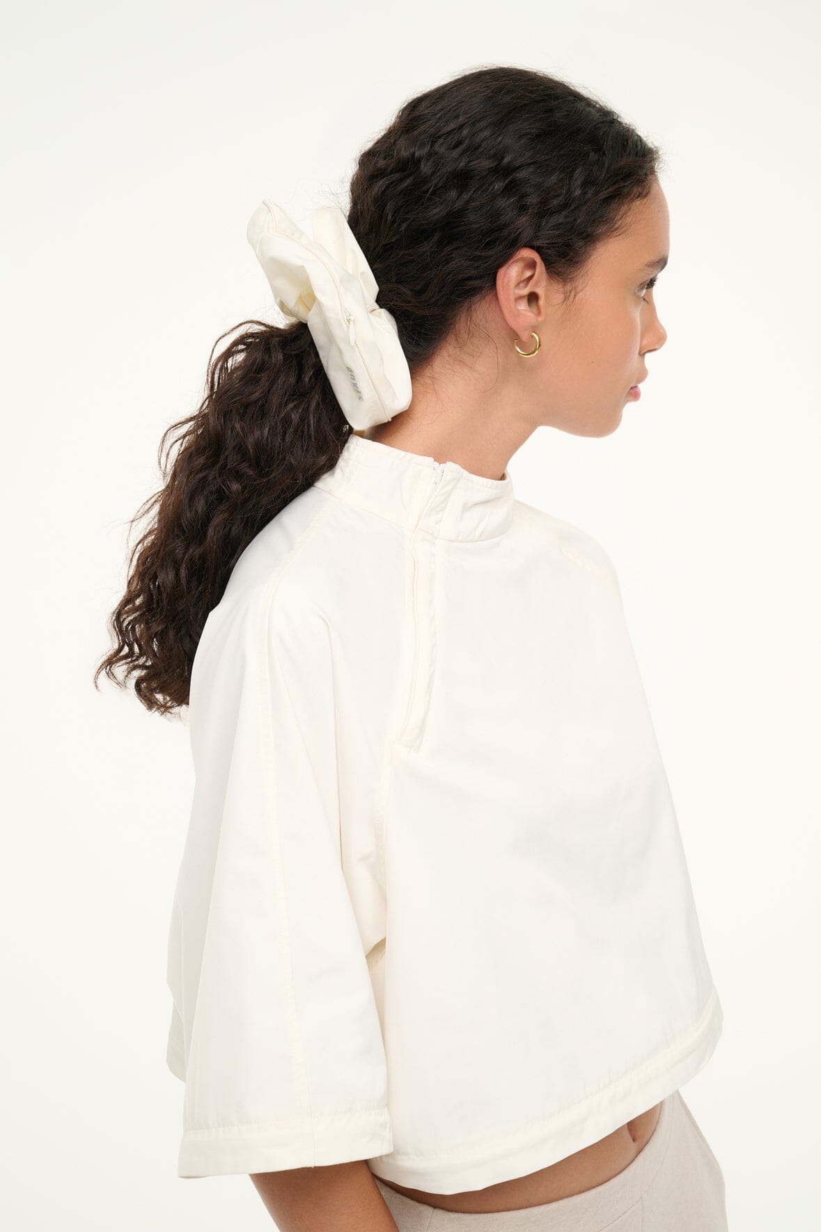 GORGE SCRUNCHIE IVORY - STAUD sale