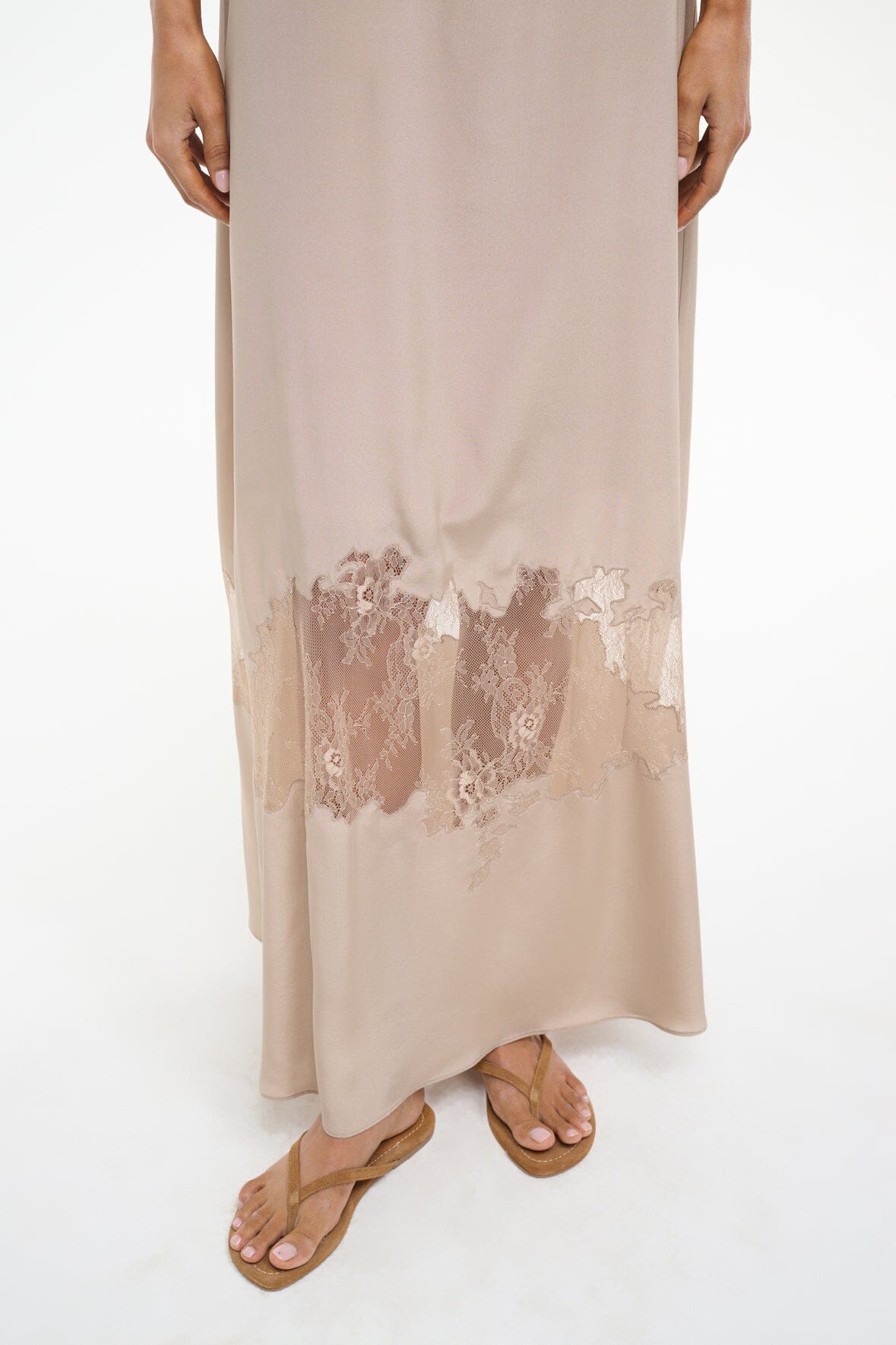 DELFINA SILK DRESS DUNE - STAUD US