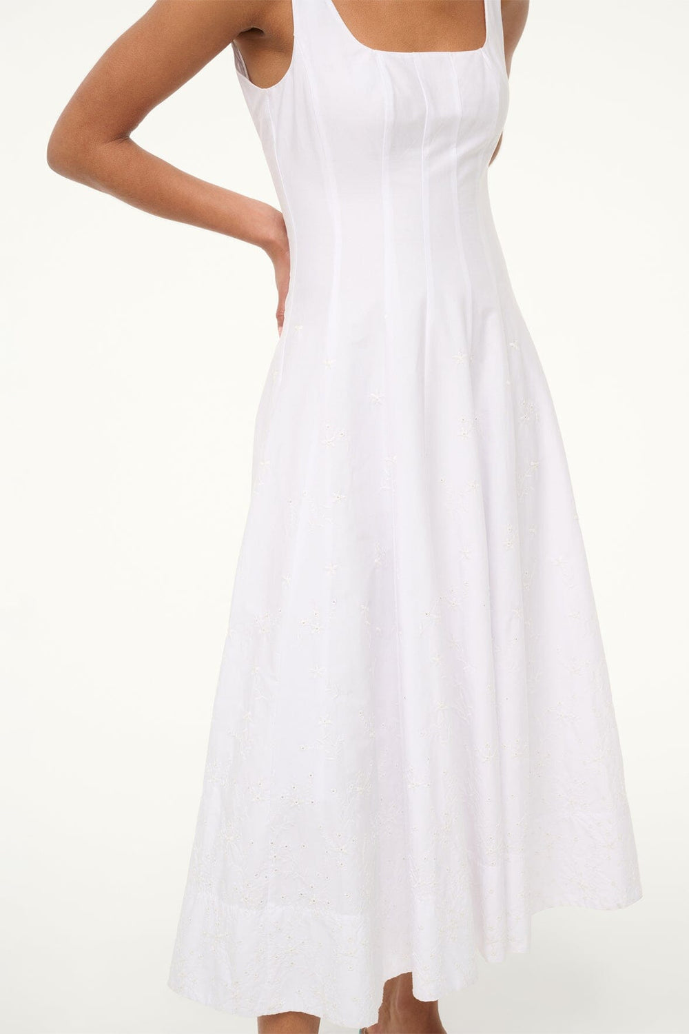 WELLS DRESS WHITE EMBROIDERY - STAUD online
