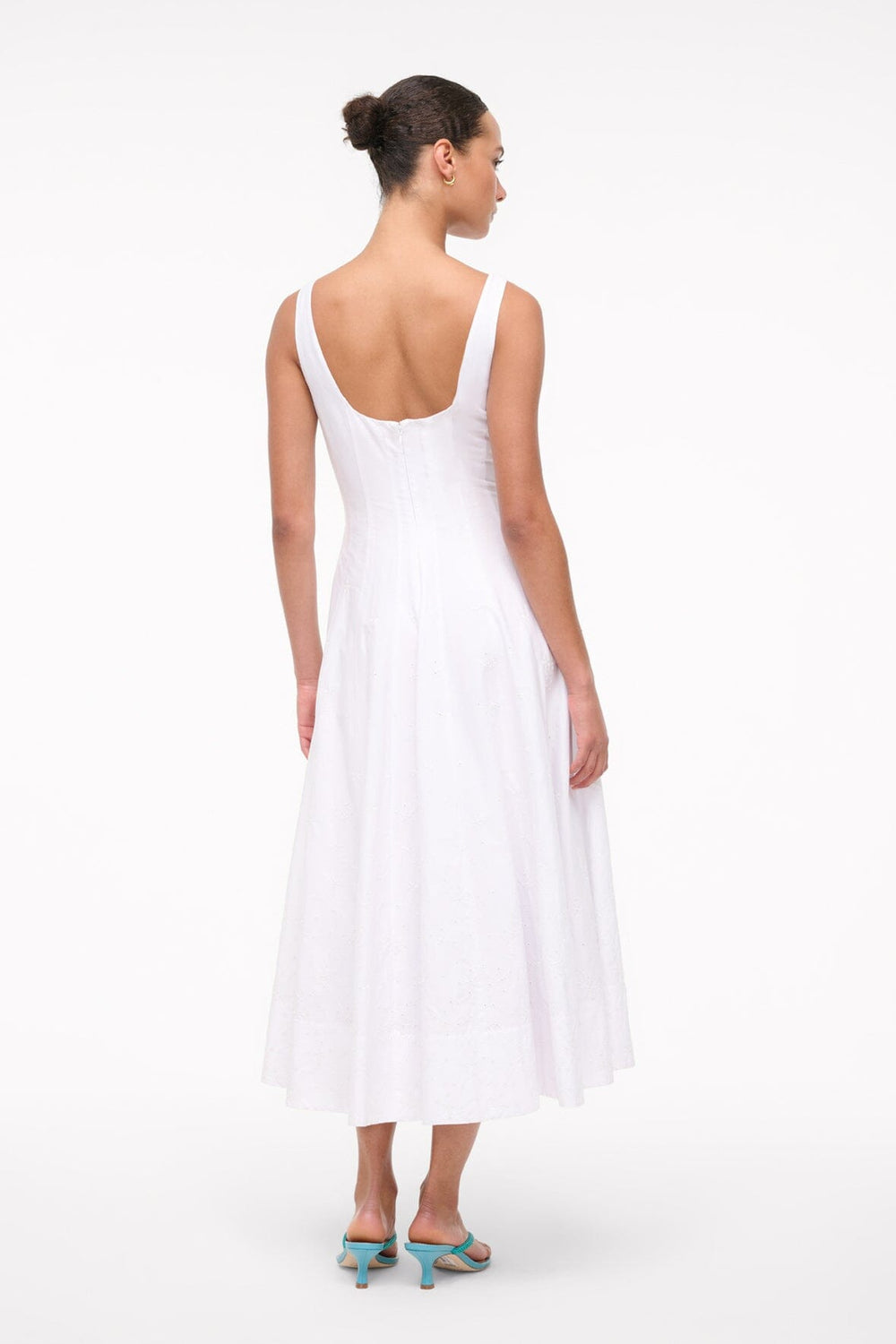 WELLS DRESS WHITE EMBROIDERY - STAUD online