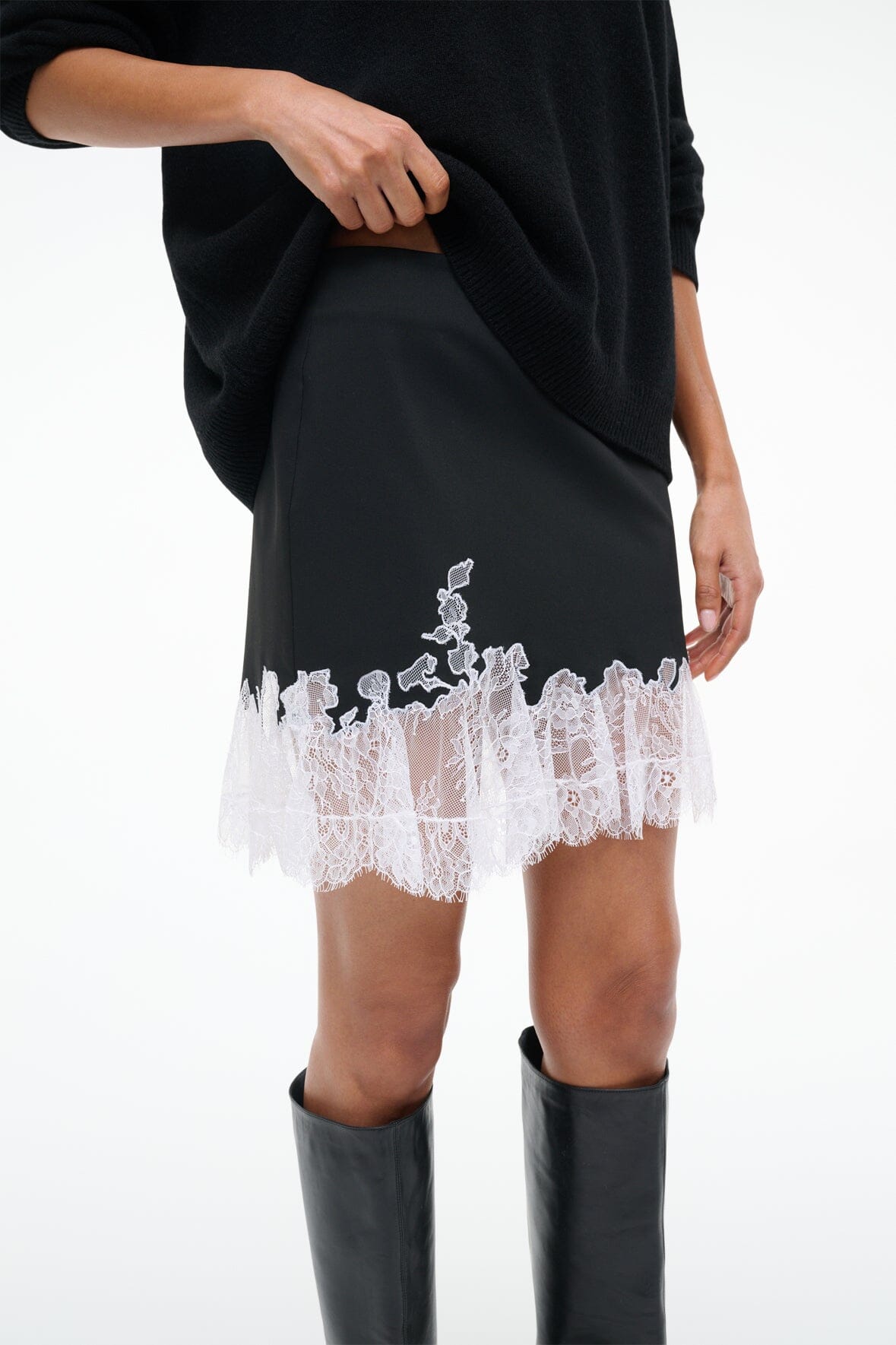 NADIA MINI SKIRT BLACK - STAUD near me