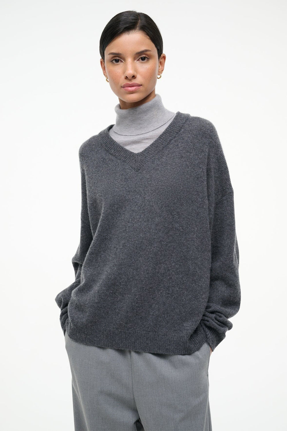 DORIS CASHMERE SWEATER CHARCOAL - STAUD sale