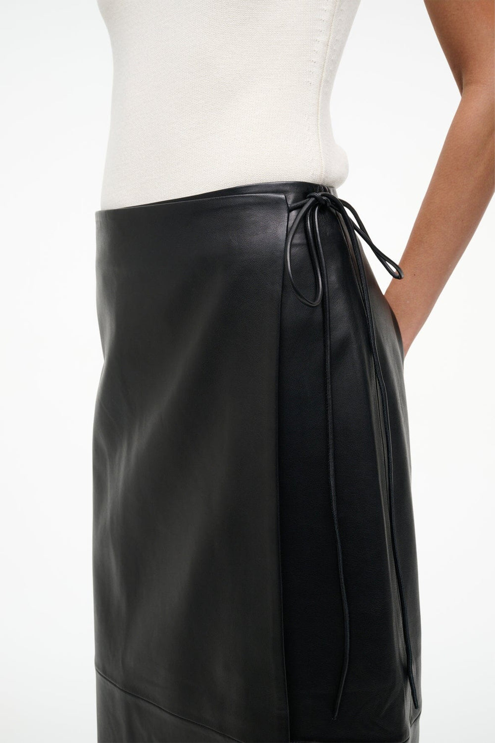 ROMAN LEATHER WRAP SKIRT BLACK - STAUD US