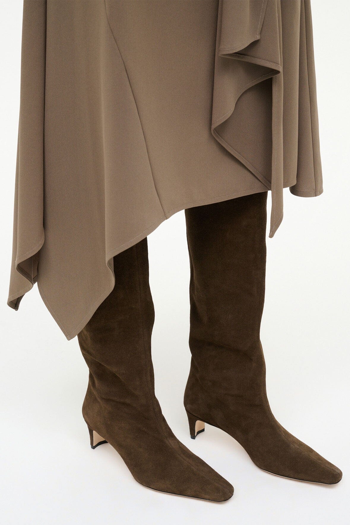 WALLY BOOT TRUFFLE SUEDE - STAUD near me