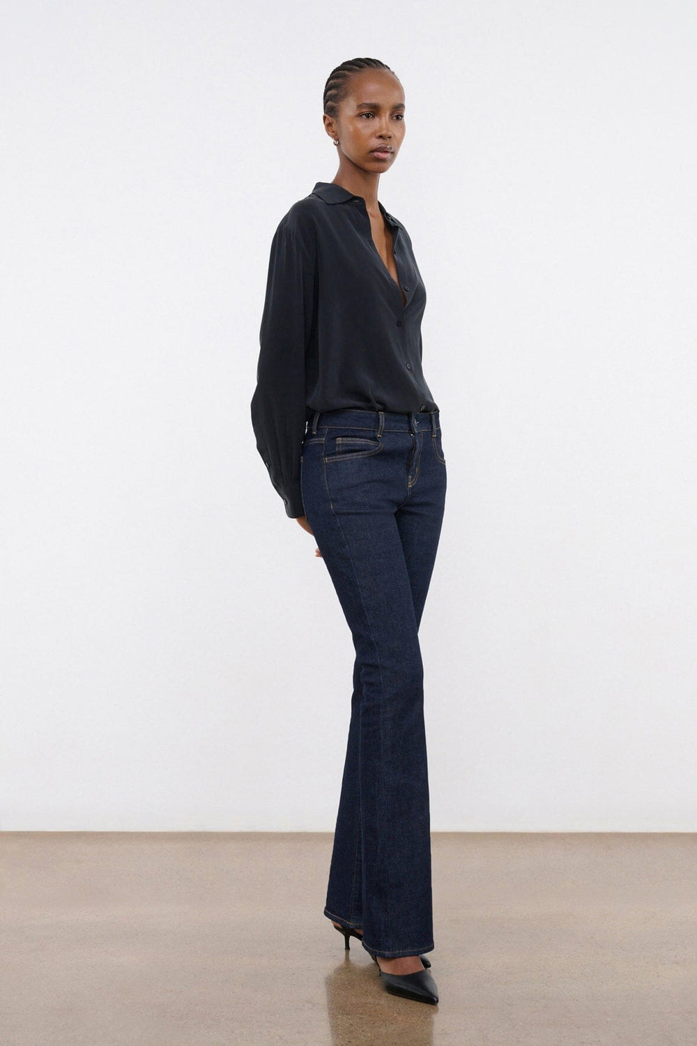 KYLE STRETCH FLARE JEAN INDIGO - STAUD near me
