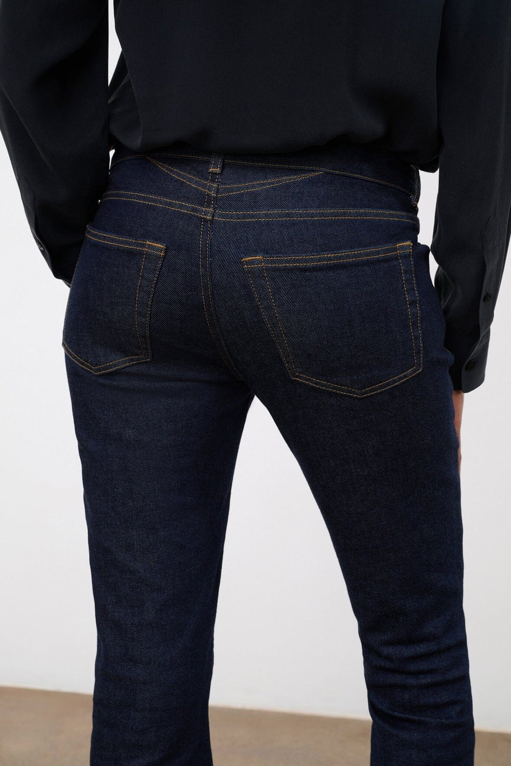 KYLE STRETCH FLARE JEAN INDIGO - STAUD near me